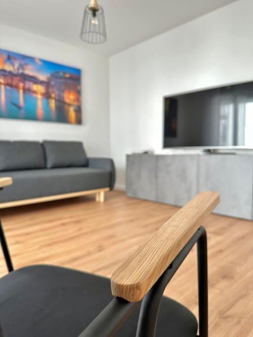 Amao-Pearl I Comfort Suite I 94Qm I Kingsize-Bett I Exklusiv Mit Balkon & Tiefgarage I Aufzug Offenburg Bagian luar foto
