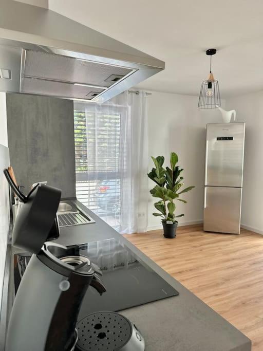 Amao-Pearl I Comfort Suite I 94Qm I Kingsize-Bett I Exklusiv Mit Balkon & Tiefgarage I Aufzug Offenburg Bagian luar foto